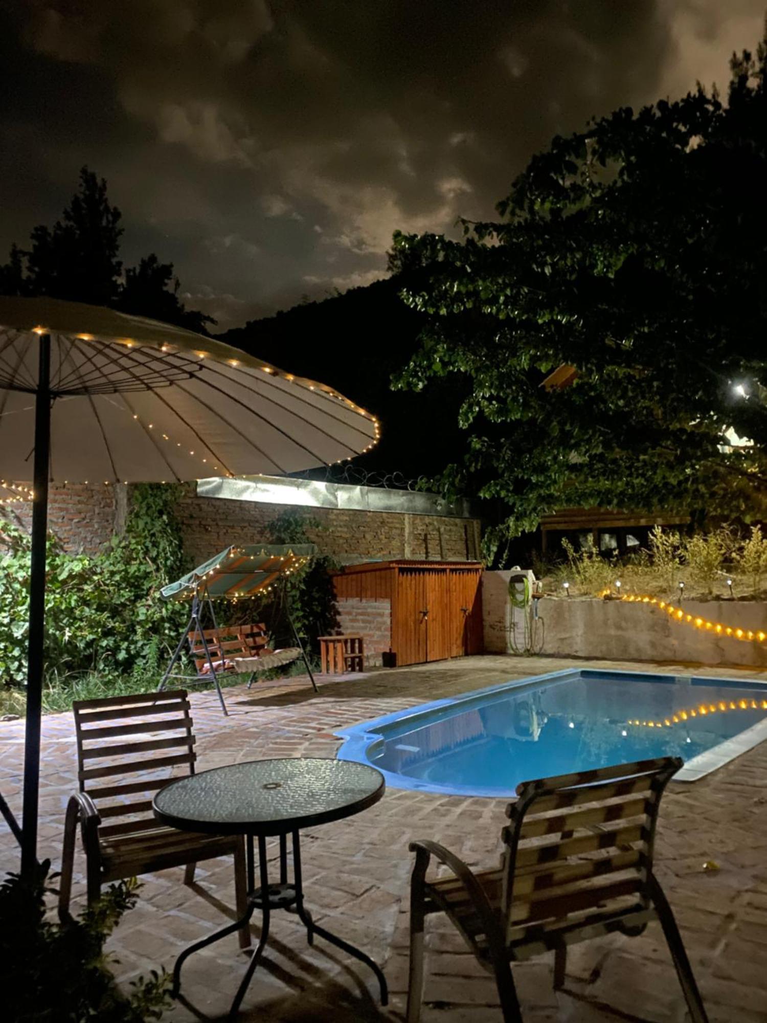 Cabanas Between Hills San Alfonso Exterior photo